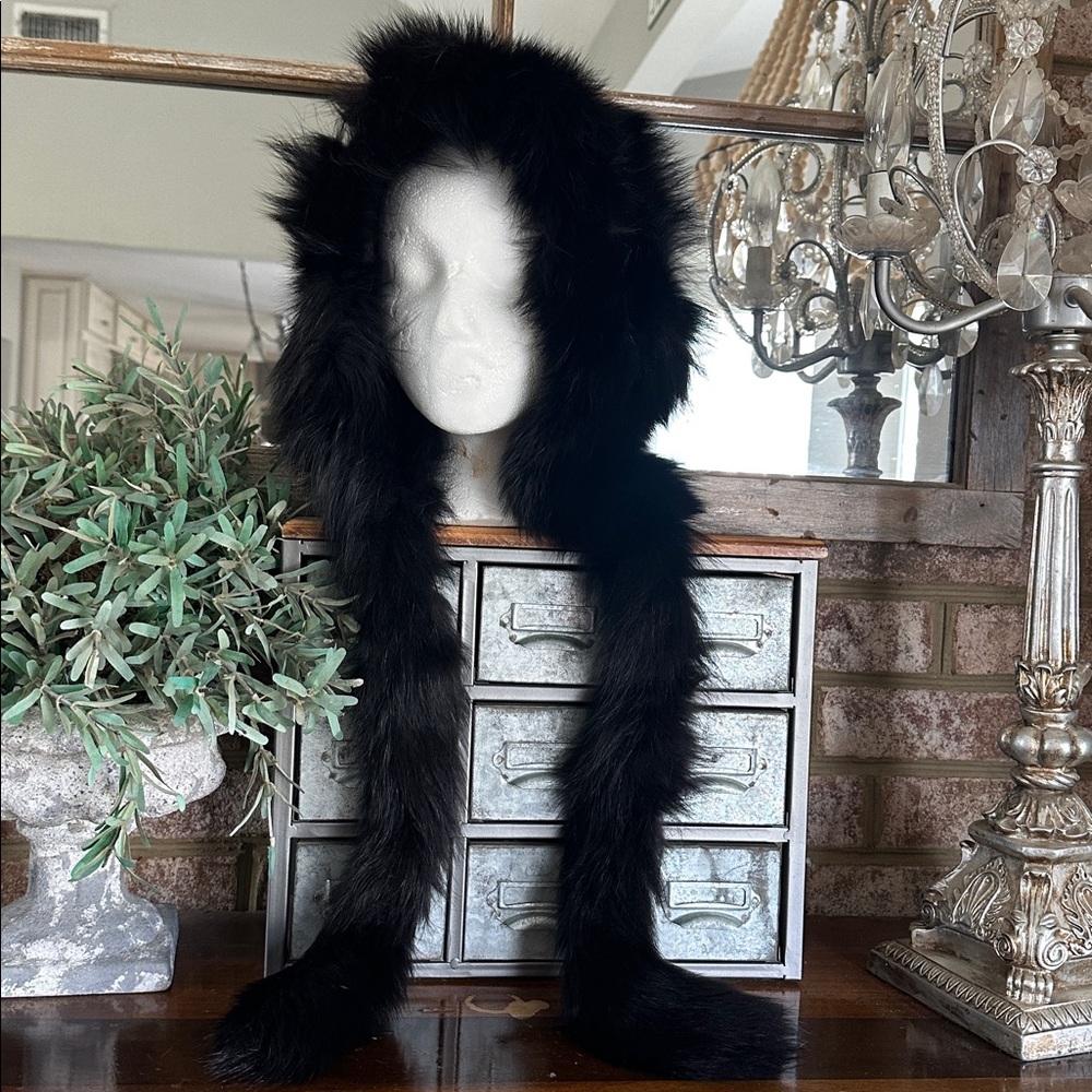 MARY PHLAJA VINTAGE BLACK FOX FUR TRIM HAT ONE SIZE NEW